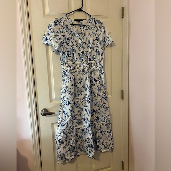 French Connection Floral Maxi Dress Size Medium NWT - Picture 1 of 6